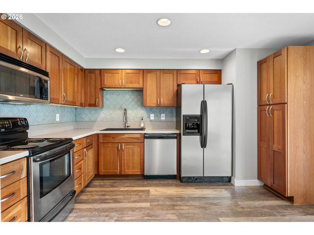 17570 Nw PARK VIEW Blvd, Portland, OR 97229