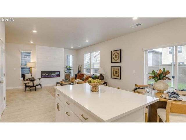 3515 Sw Battaglia Ave, Gresham, OR 97080