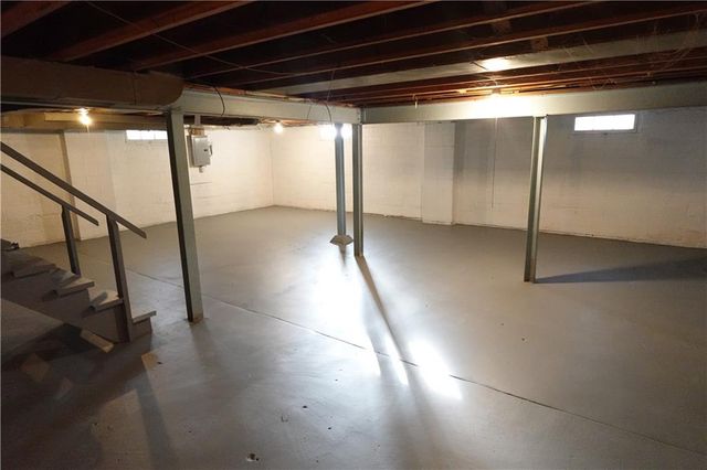 4429 N Oak Trafficway, Kansas City, MO 64116