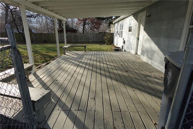 4429 N Oak Trafficway, Kansas City, MO 64116