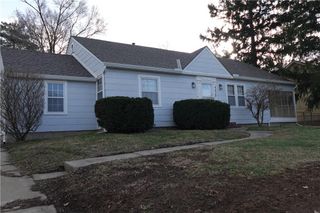 4429 N Oak Trafficway, Kansas City, MO 64116