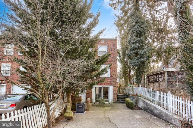 257 W WILLOW STREET, Carlisle, PA 17013