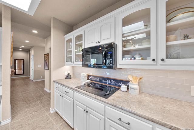560 Winding Vw, New Braunfels, TX 78132