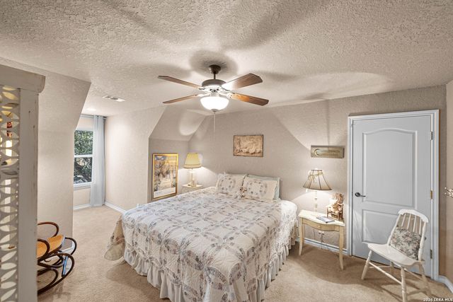 560 Winding Vw, New Braunfels, TX 78132
