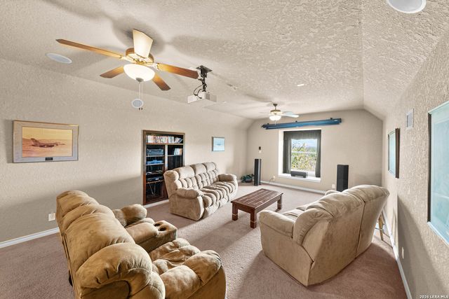 560 Winding Vw, New Braunfels, TX 78132