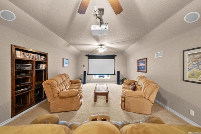 560 Winding Vw, New Braunfels, TX 78132