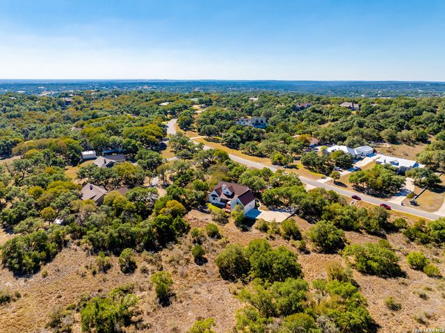 560 Winding Vw, New Braunfels, TX 78132