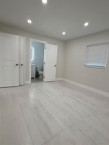 6720 Park Street, Hollywood, FL 33024