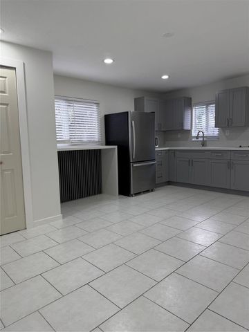 6720 Park Street, Hollywood, FL 33024