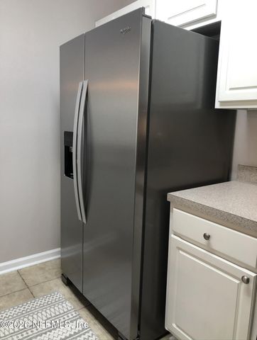 7990 BAYMEADOWS Road 803, Jacksonville, FL 32256