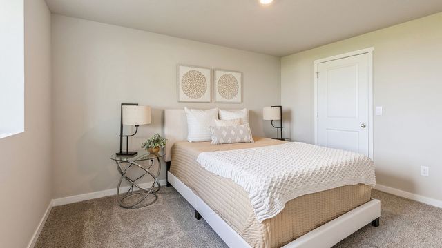 1109 NE Deerfield Drive, Ankeny, IA 50021