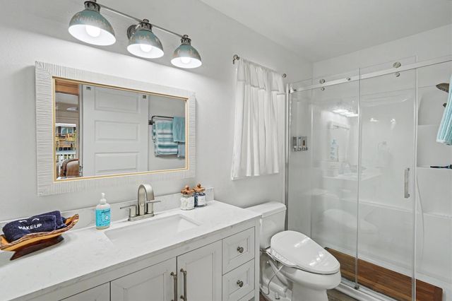 531 Pompano Street, Bayou Vista, TX 77563
