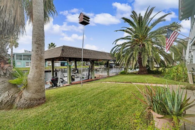 531 Pompano Street, Bayou Vista, TX 77563