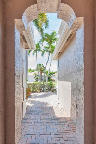 6581 Southport Drive, Boynton Beach, FL 33472