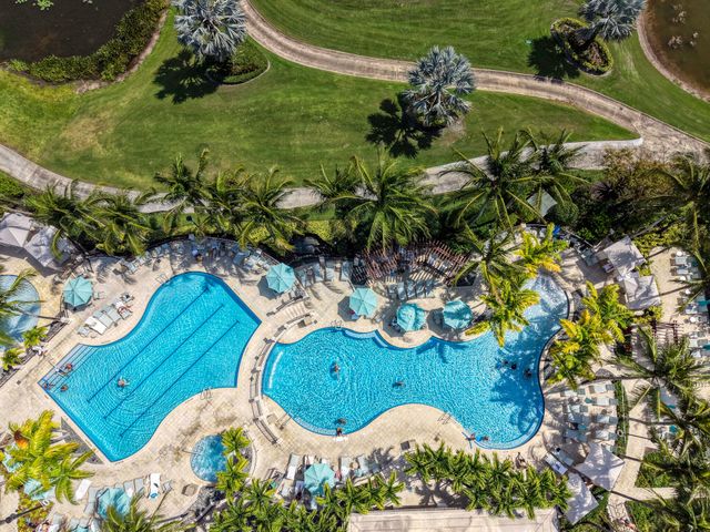 6581 Southport Drive, Boynton Beach, FL 33472