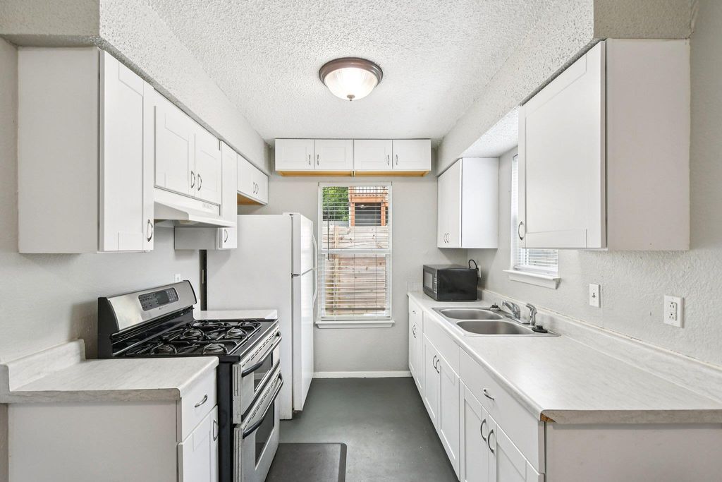 8400 Sequoia DR B, Austin, TX 78758