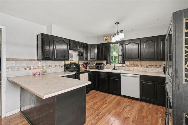1507 N MCCOY Street, Independence, MO 64050