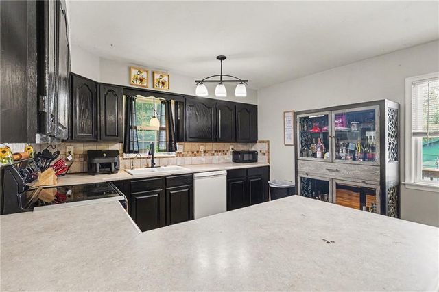1507 N MCCOY Street, Independence, MO 64050
