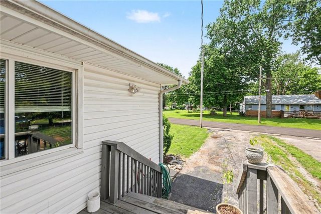 1507 N MCCOY Street, Independence, MO 64050