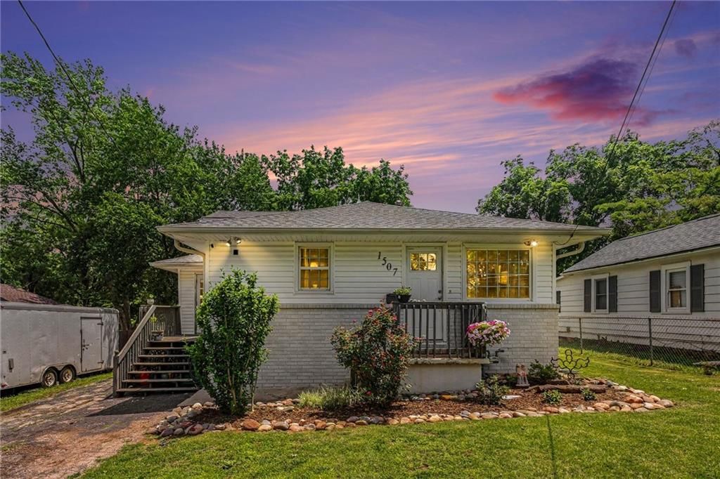 1507 N MCCOY Street, Independence, MO 64050