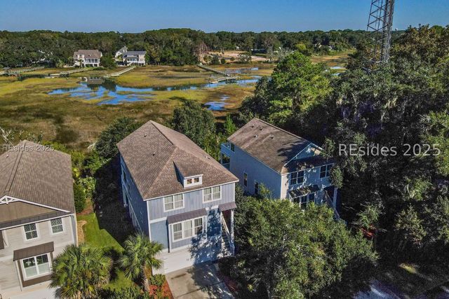 12 Hammock Oaks Cir, Hilton Head Island, SC 29926