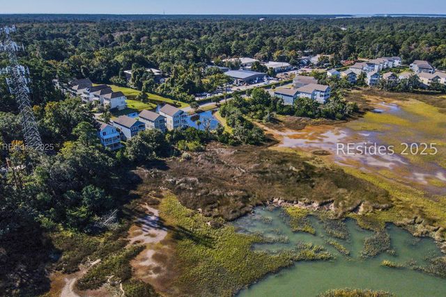 12 Hammock Oaks Cir, Hilton Head Island, SC 29926