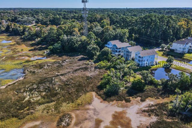 12 Hammock Oaks Cir, Hilton Head Island, SC 29926