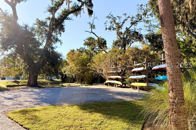 12 Hammock Oaks Cir, Hilton Head Island, SC 29926