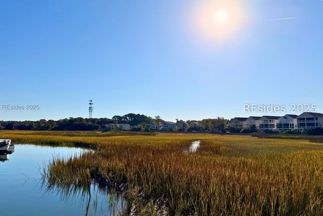 12 Hammock Oaks Cir, Hilton Head Island, SC 29926