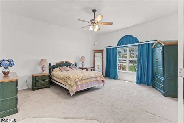 2429 Everest PKWY, Cape Coral, FL 33904