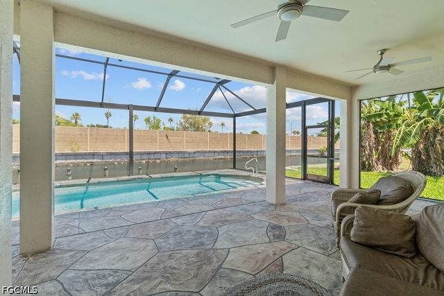 2429 Everest PKWY, Cape Coral, FL 33904