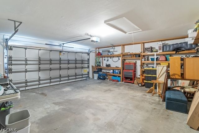 2429 Everest PKWY, Cape Coral, FL 33904