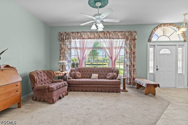 2429 Everest PKWY, Cape Coral, FL 33904