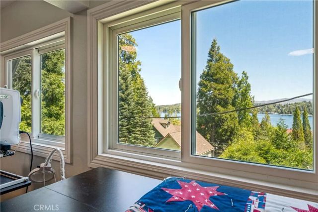 257 Corona Circle, Lake Arrowhead, CA 92352