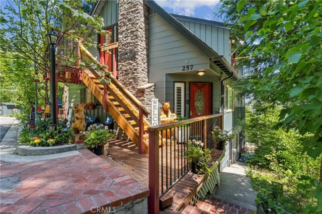 257 Corona Circle, Lake Arrowhead, CA 92352