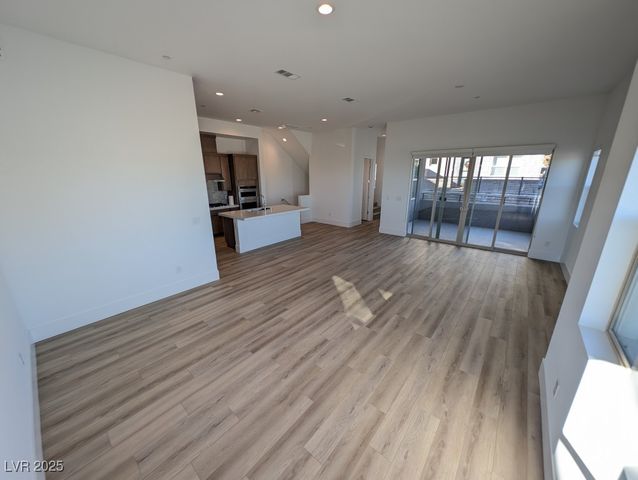 675 Agate Bridge Street, Las Vegas, NV 89138