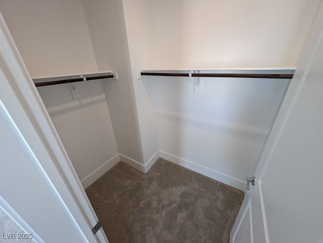 675 Agate Bridge Street, Las Vegas, NV 89138