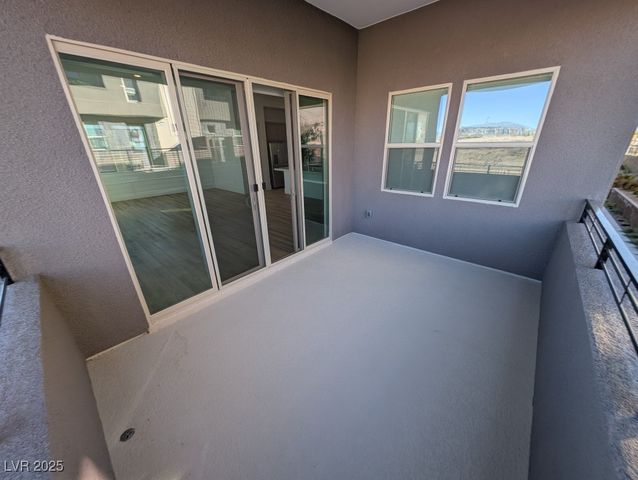 675 Agate Bridge Street, Las Vegas, NV 89138