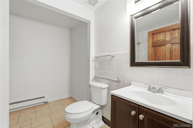 3921 E 26th Avenue Parkway, Denver, CO 80205