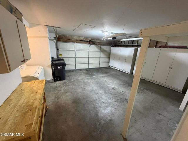 5233 Huntley Street 16, Simi Valley, CA 93063