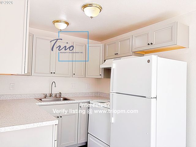 112 LEA Ave, Eugene, OR 97404