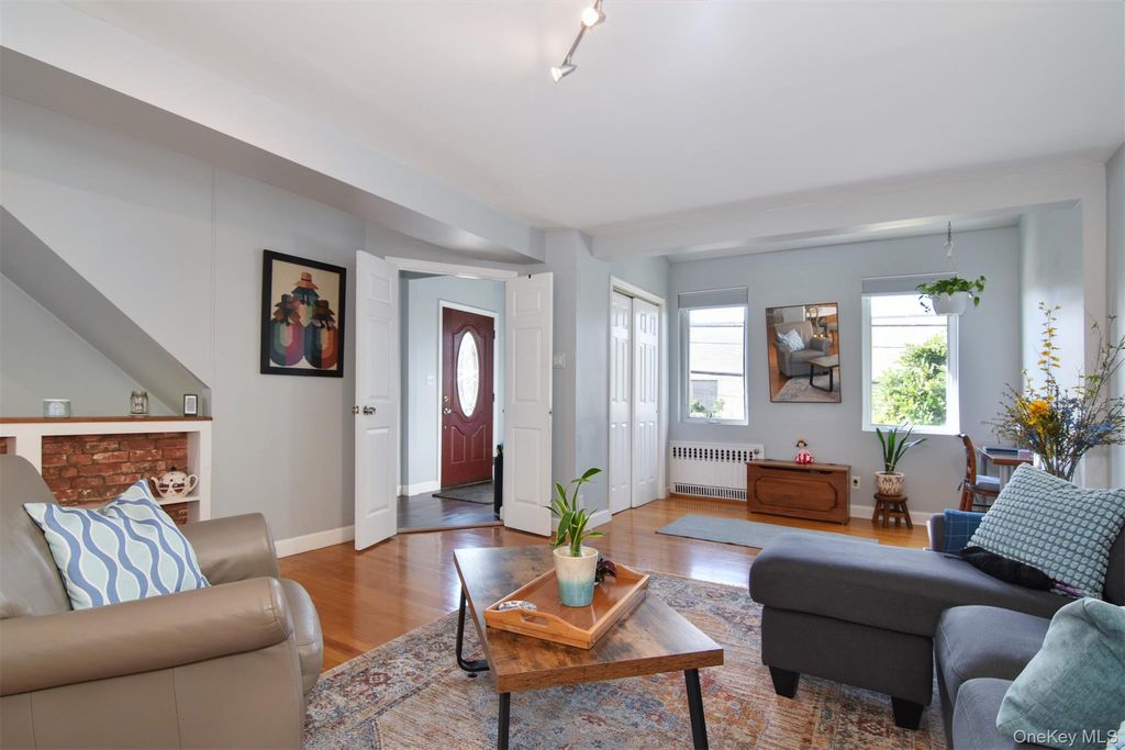319 N Macquesten Parkway, Mount Vernon, NY 10550 — photo 4