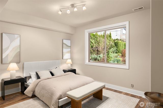 1213 N 41st Place, Renton, WA 98056