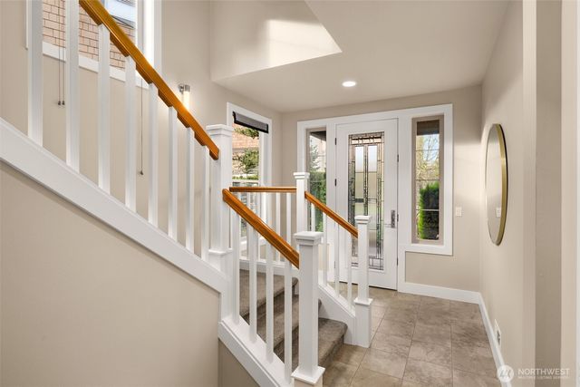 1213 N 41st Place, Renton, WA 98056