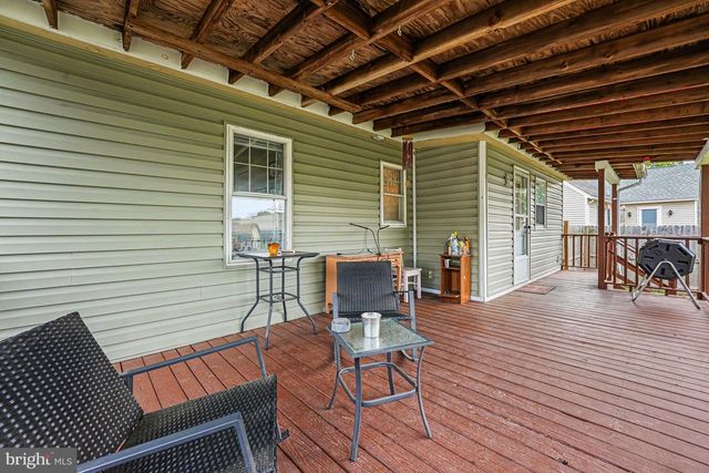1121 W MILL ST, Quakertown, PA 18951