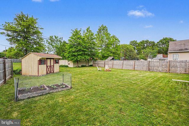 1121 W MILL ST, Quakertown, PA 18951
