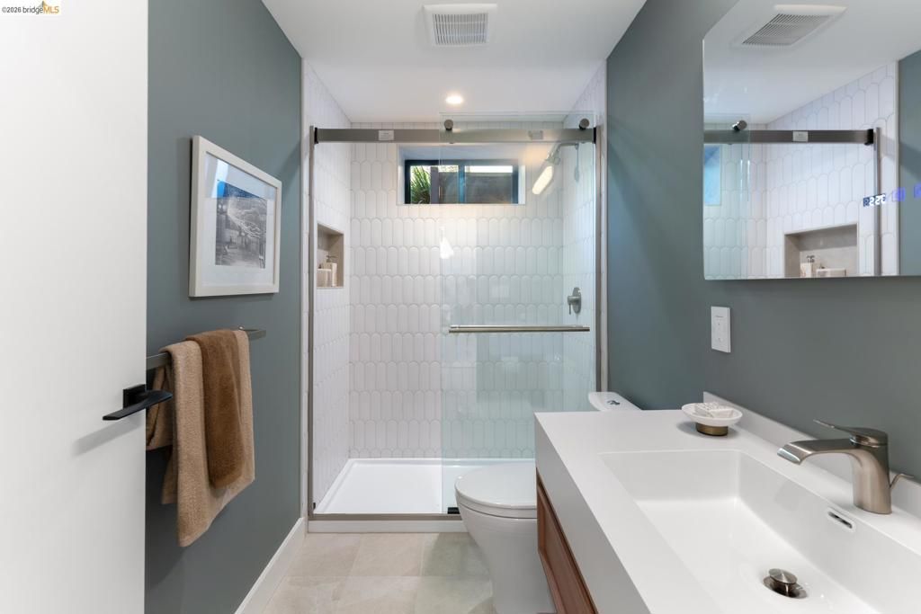 Image 24 of property listing at 1409 Scenic Ave, Berkeley, CA 94708