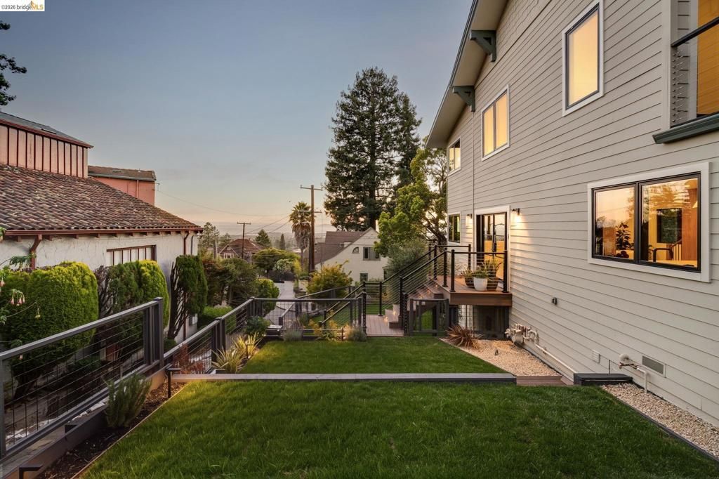 Image 3 of property listing at 1409 Scenic Ave, Berkeley, CA 94708
