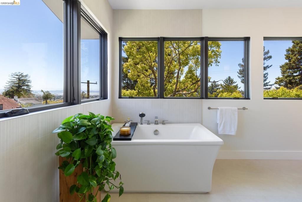 Image 30 of property listing at 1409 Scenic Ave, Berkeley, CA 94708