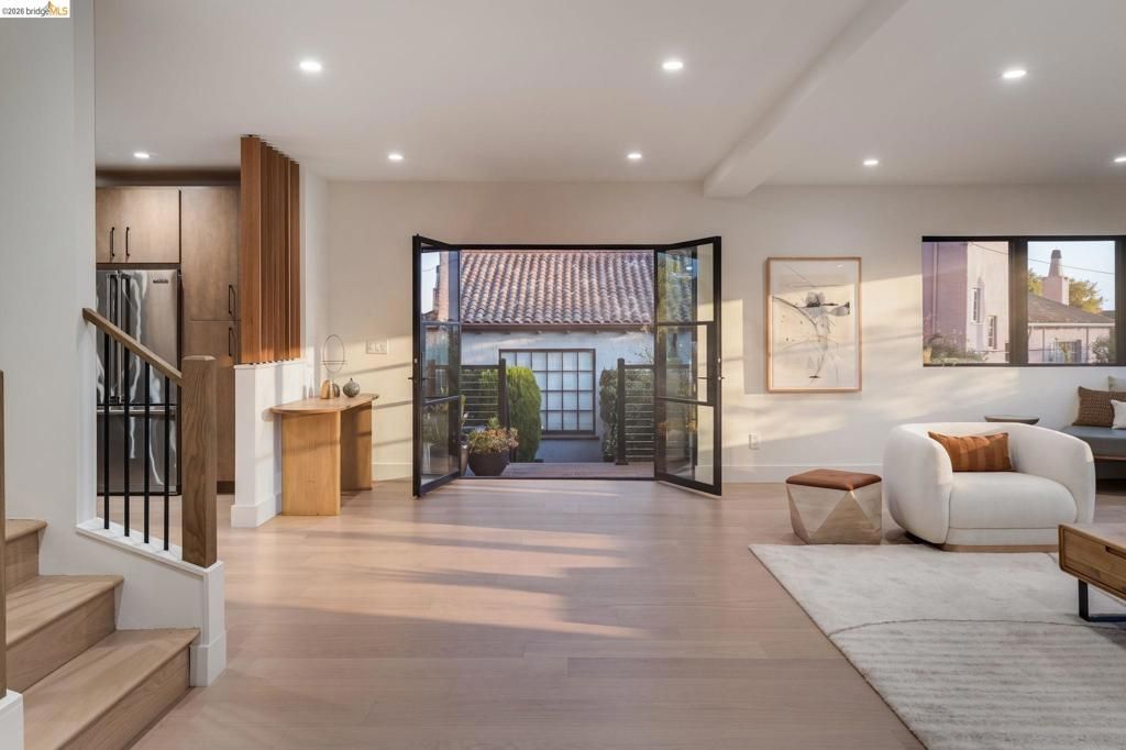 Image 7 of property listing at 1409 Scenic Ave, Berkeley, CA 94708